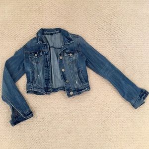 Cropped classic jean jacket